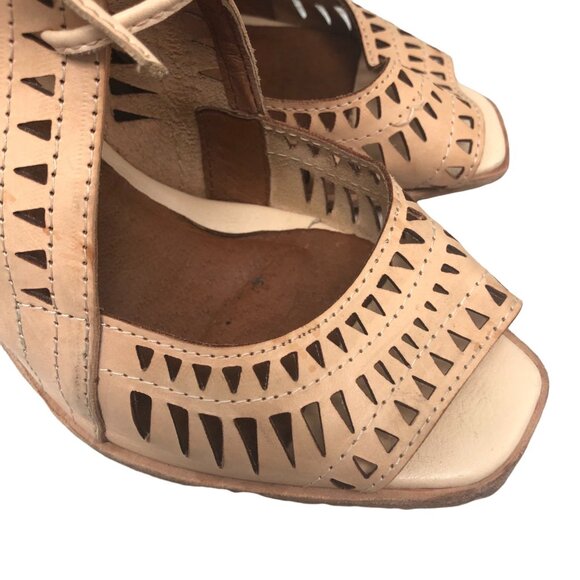 Jeffrey Campbell SIZE 8.5 Cordillo Perforated Tan Leather Tie Bootie Heels Sanda - Picture 6 of 12